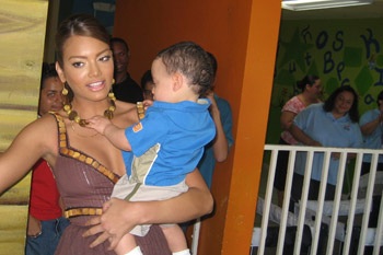 Một năm đặc biệt của Hoa hậu hoàn vũ 2006 - 5