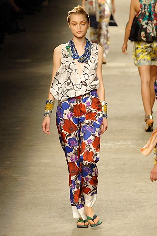 Sắc màu hoa lá của Dries Van Noten - 1 Sắc màu hoa lá của Dries Van Noten - 1