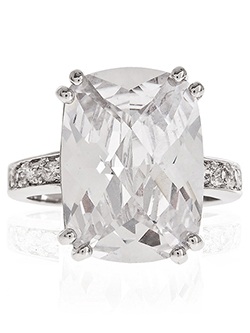 BST nữ trang Guess - 10 BST nữ trang Guess - 10