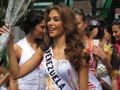 Dấu ấn nhan sắc ở làng SOS - 4