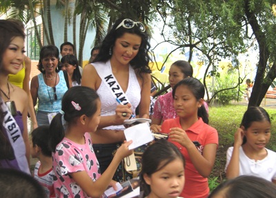 Dấu ấn nhan sắc ở làng SOS - 8