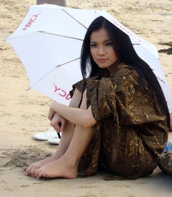 Hình ảnh Hoa hậu Thùy Lâm đã xuất hiện trên Globalbeauties - 5 Hình ảnh Hoa hậu Thùy Lâm đã xuất hiện trên Globalbeauties - 5