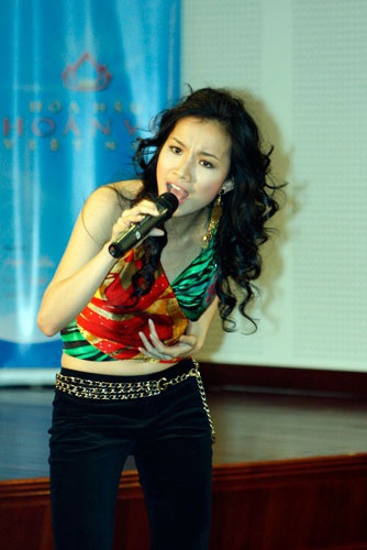 Hình ảnh Hoa hậu Thùy Lâm đã xuất hiện trên Globalbeauties - 6 Hình ảnh Hoa hậu Thùy Lâm đã xuất hiện trên Globalbeauties - 6