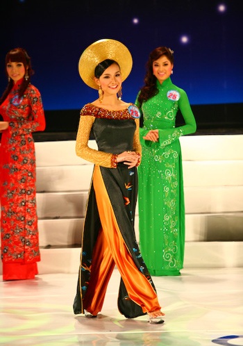 Hình ảnh Hoa hậu Thùy Lâm đã xuất hiện trên Globalbeauties - 10 Hình ảnh Hoa hậu Thùy Lâm đã xuất hiện trên Globalbeauties - 10