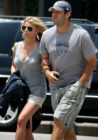 Jessica Simpson và Tony Romo vẫn hạnh phúc - 1