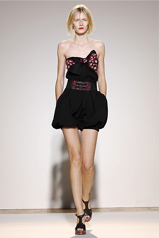 BST xuân/hè 2008 của Nicole Farhi - 4