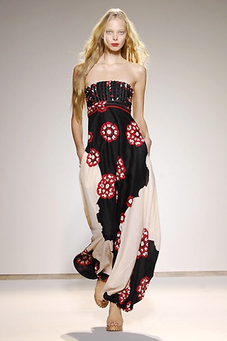 BST xuân/hè 2008 của Nicole Farhi - 1