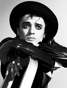 Kate Moss hóa thân thành nữ hoàng Cleopatra  - 3