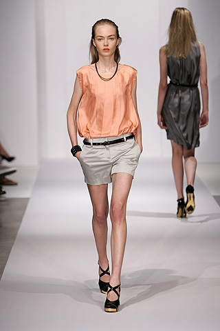 Vẻ trẻ trung và đơn giản của Generra - 18