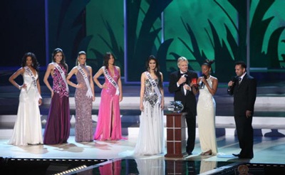 Đêm phúc khảo Hoa hậu Hoàn vũ: Đầy thú vị! - 5