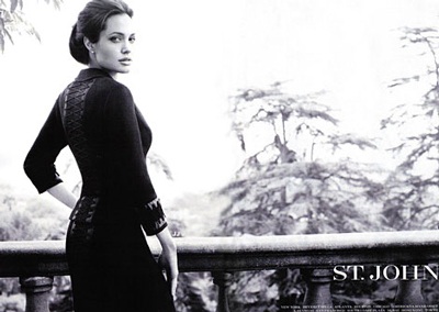 Vẻ đẹp cổ điển của Angelina Jolie  - 1