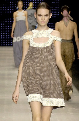 Behati Prinsloo - Vẻ đẹp lãng mạn và bay bổng - 2