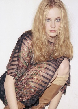 Evan Rachel Wood tâm sự về bạn trai lập dị - 4