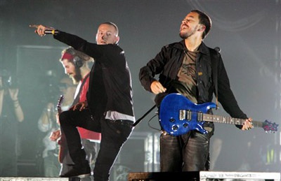 Đông đảo "sao" lớn xuất hiện trong Live Earth hoành tráng - 17 Đông đảo "sao" lớn xuất hiện trong Live Earth hoành tráng - 17