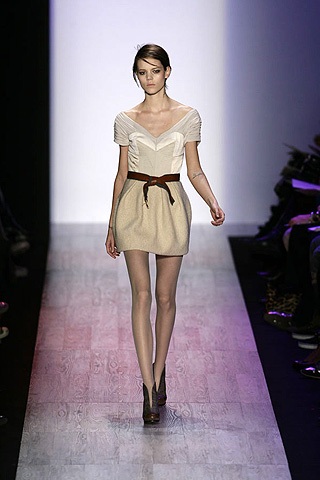 BCBG Max Azria: Thanh lịch, quyến rũ - 19