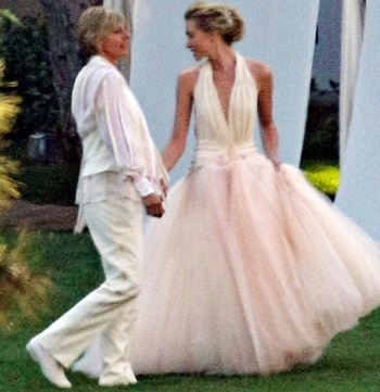 Ellen DeGeneres kết hôn với bạn tình đồng giới - 5