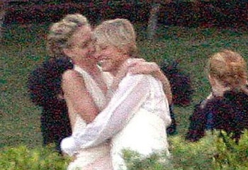 Ellen DeGeneres kết hôn với bạn tình đồng giới - 4