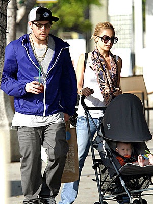 Joe Madden: “Nicole thích nhạc New Kids on the Block” - 1