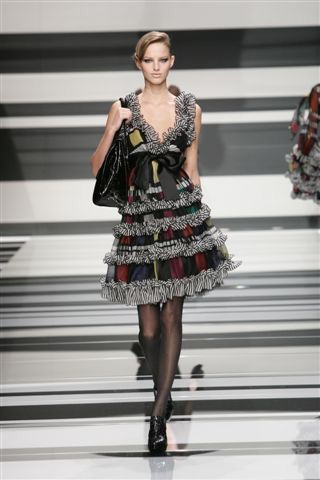 Bay bổng Elie Saab - 1 Bay bổng Elie Saab - 1