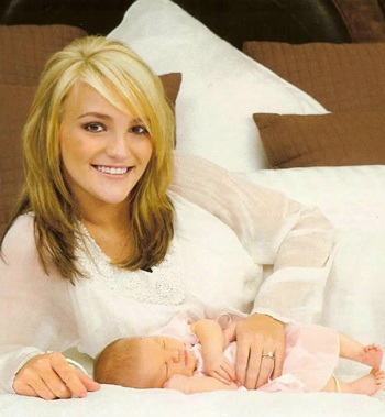 Lynne Spears: “Dư luận quá đạo đức giả” - 1 Lynne Spears: “Dư luận quá đạo đức giả” - 1