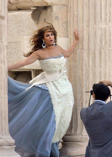 Jennifer Lopez tạo dáng ở…Hi Lạp - 2