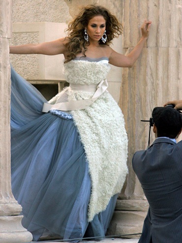 Jennifer Lopez tạo dáng ở…Hi Lạp - 1