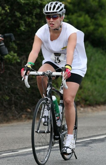 Jennifer Lopez thi đấu…thể thao - 5