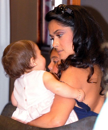 Salma Hayek “tái hợp” với cựu hôn phu - 2