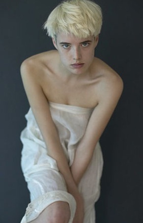 Agyness Deyn - Siêu mẫu cá tính - 2
