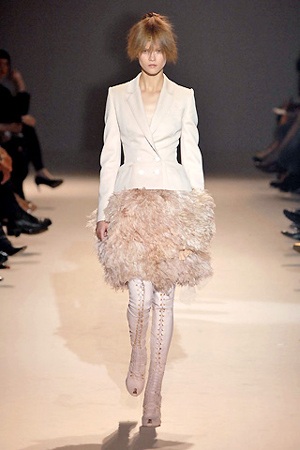 BST thu/đông 2007 của Givenchy - 2