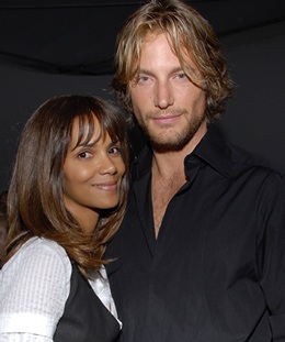 “Tôi rất chiều Halle Berry” - 2