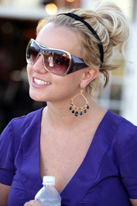 “Britney Spears sẽ trở lại rất ấn tượng” - 2