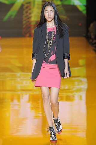 BST trẻ trung của DKNY - 20