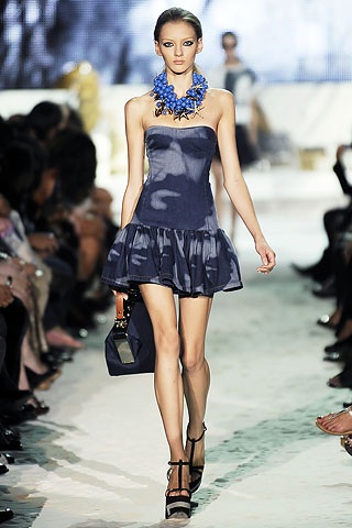 Just Cavalli: Trẻ trung sôi nổi - 7 Just Cavalli: Trẻ trung sôi nổi - 7