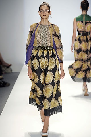 BST đa sắc màu của Sabyasachi - 17 BST đa sắc màu của Sabyasachi - 17