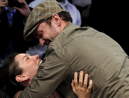 Justin Timberlake yêu cuồng nhiệt ở sân bóng rổ - 3 Justin Timberlake yêu cuồng nhiệt ở sân bóng rổ - 3
