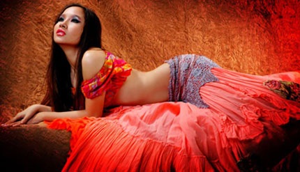 Những “Nghệ sỹ ăn mặc phản cảm” nói gì? - 1 Những “Nghệ sỹ ăn mặc phản cảm” nói gì? - 1