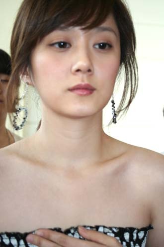 Jang Nara né tránh câu hỏi về tình cảm với Hà Nhuận Đông - 5 Jang Nara né tránh câu hỏi về tình cảm với Hà Nhuận Đông - 5