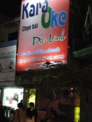 Đằng sau “vụ” sinh nhật ở quán karaoke - 1