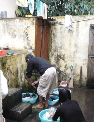 9X “biến hóa” sống thử - 1