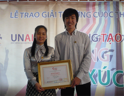 Thông điệp đầy “sức mạnh” về HIV của một sinh viên - 2