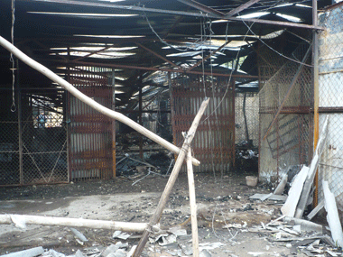 Cháy lớn ở chợ Xuân Đỉnh, Hà Nội - 1