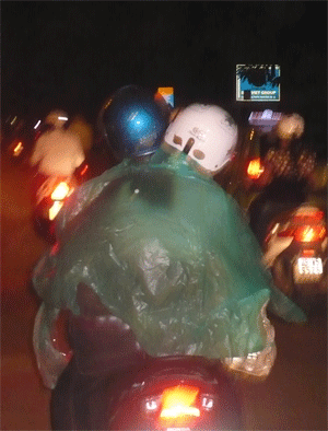 Hà Nội “trở mình” trong “gió lạnh đầu mùa” - 4