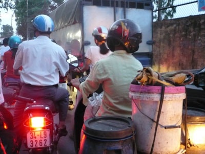 Hà Nội: Nghẽn đường kéo dài trên diện rộng - 6 Hà Nội: Nghẽn đường kéo dài trên diện rộng - 6