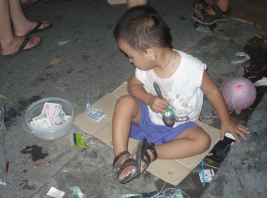 Những hình ảnh xót xa - 1