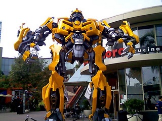 Tương lai trong mắt Intel: Người máy biến hình và nạp điện không dây - 1 Tương lai trong mắt Intel: Người máy biến hình và nạp điện không dây - 1