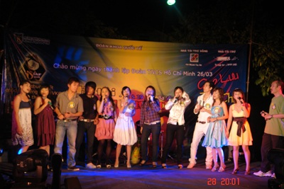 “Cháy bỏng” ngọn lửa IS 2009 - 3 “Cháy bỏng” ngọn lửa IS 2009 - 3