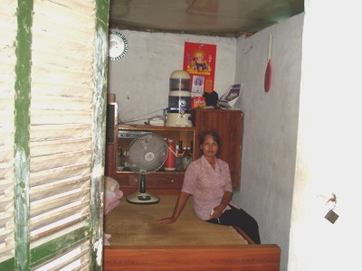 Căn nhà 6m2 và 3 mảnh đời trước "bão" - 3