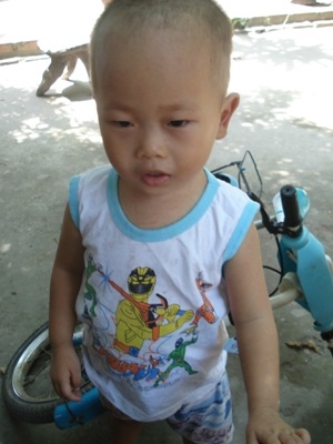 Quỹ Nhân ái mang tình thương yêu đến với trẻ em chùa Bồ Đề - 2