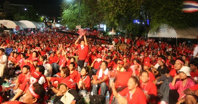 Người Thái Lan mất tết vì biểu tình - 1